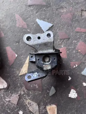Toyota Voxy / Corolla 2009 Engine Seat