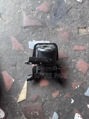 Toyota Voxy / Corolla 2009 Engine Seat