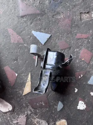 Toyota Voxy / Corolla 2009 Engine Seat