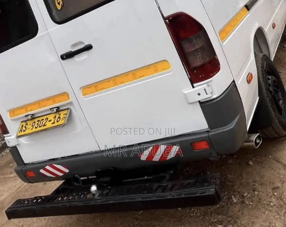 Mercedes-Benz Sprinter 2010 White