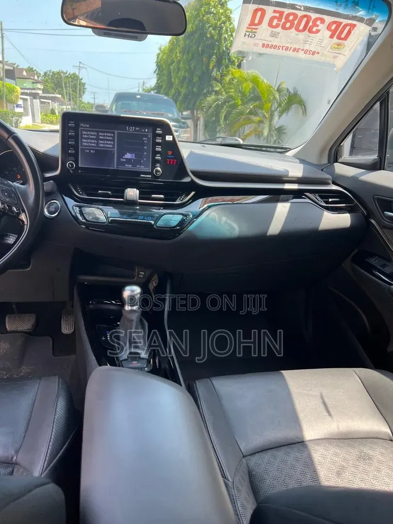 Toyota C-HR 2022 Black
