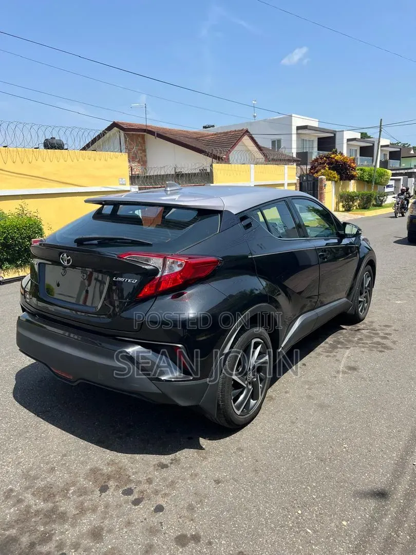 Toyota C-HR 2022 Black