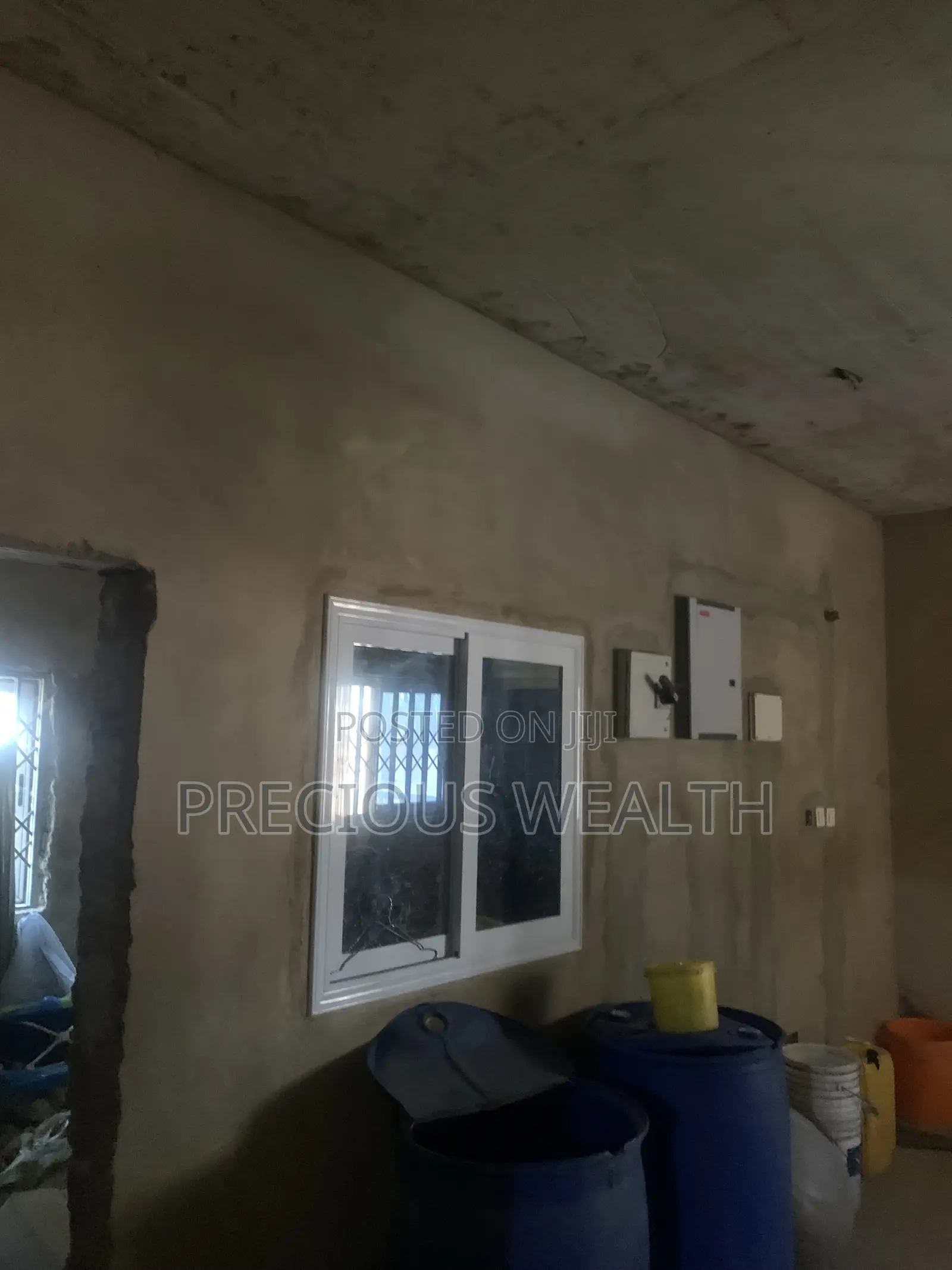5bdrm Duplex in A C P Estate, Kwabenya for sale