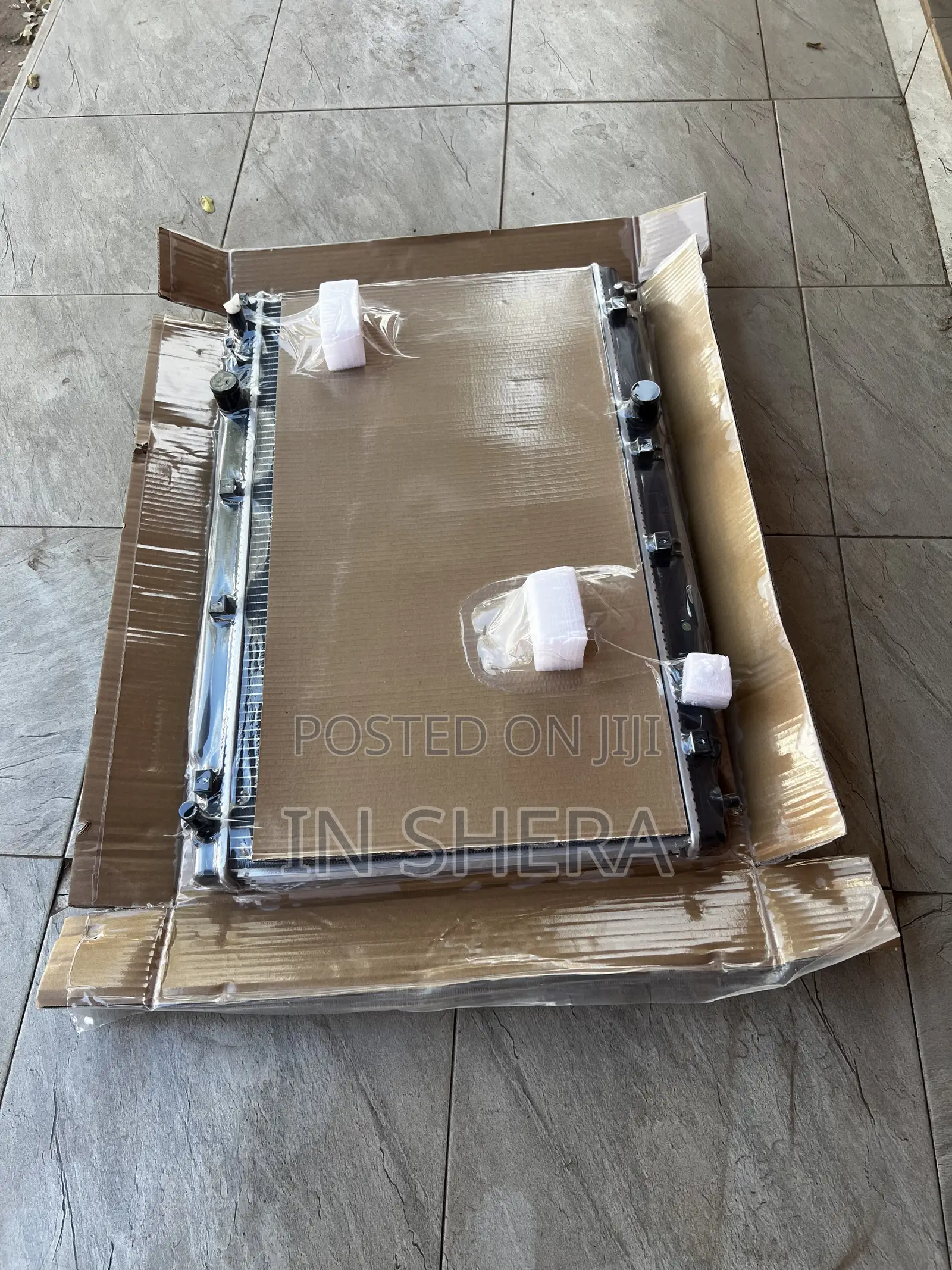 Honda CRV Radiator Water Tank 2017 2018 2019 2020 2021 2022.