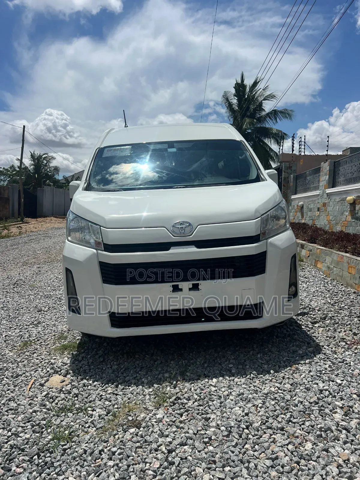 Toyota HiAce 2021 White