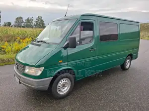Mercedes-Benz Sprinter 1999 Green
