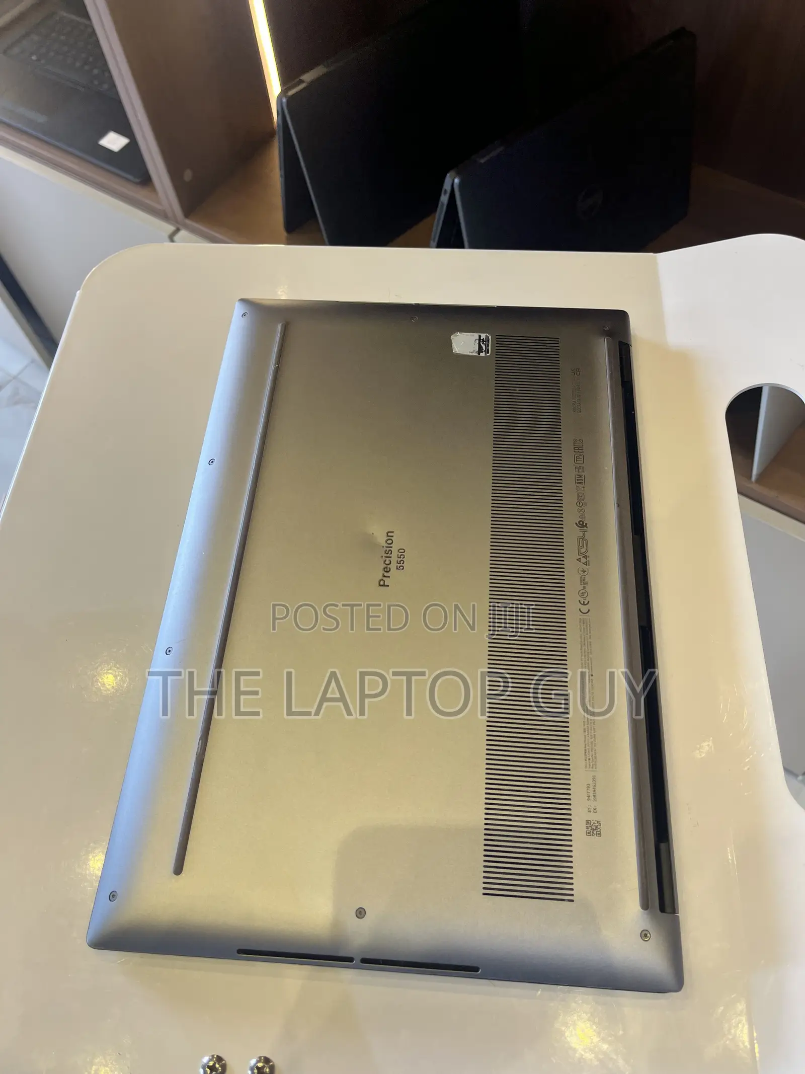 Laptop Dell Precision 5550 32GB Intel Core i7 SSD 512GB