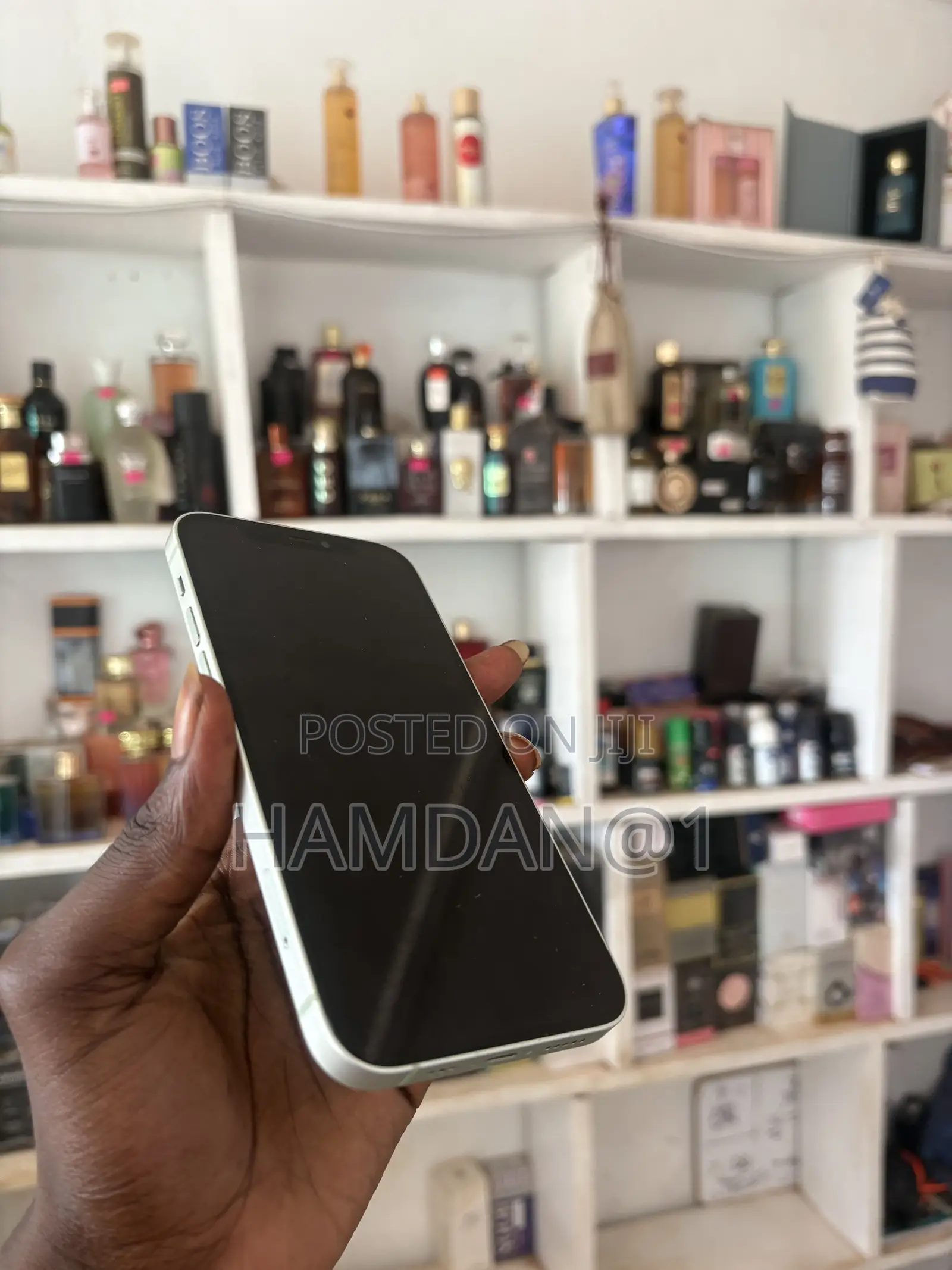 New Apple iPhone 12 64 GB Green