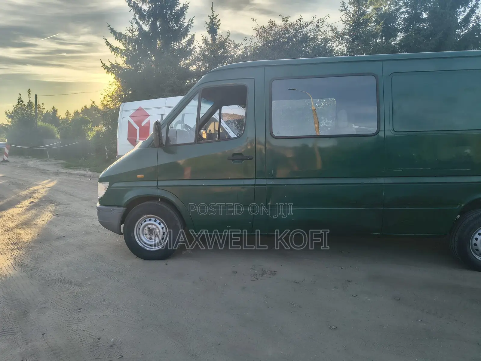 Mercedes-Benz Sprinter 1999 Green