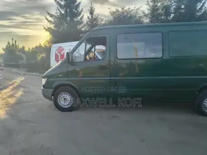 Mercedes-Benz Sprinter 1999 Green