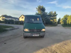 Mercedes-Benz Sprinter 1999 Green