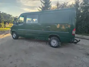 Mercedes-Benz Sprinter 1999 Green