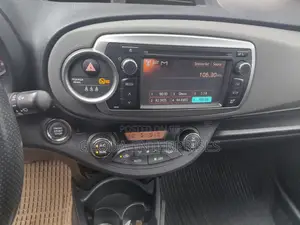 Toyota Yaris 2014 Gray