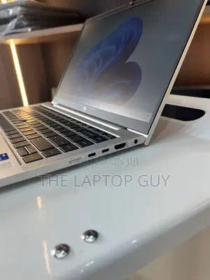 Laptop HP EliteBook 840 G8 16GB Intel Core i7 SSD 256GB