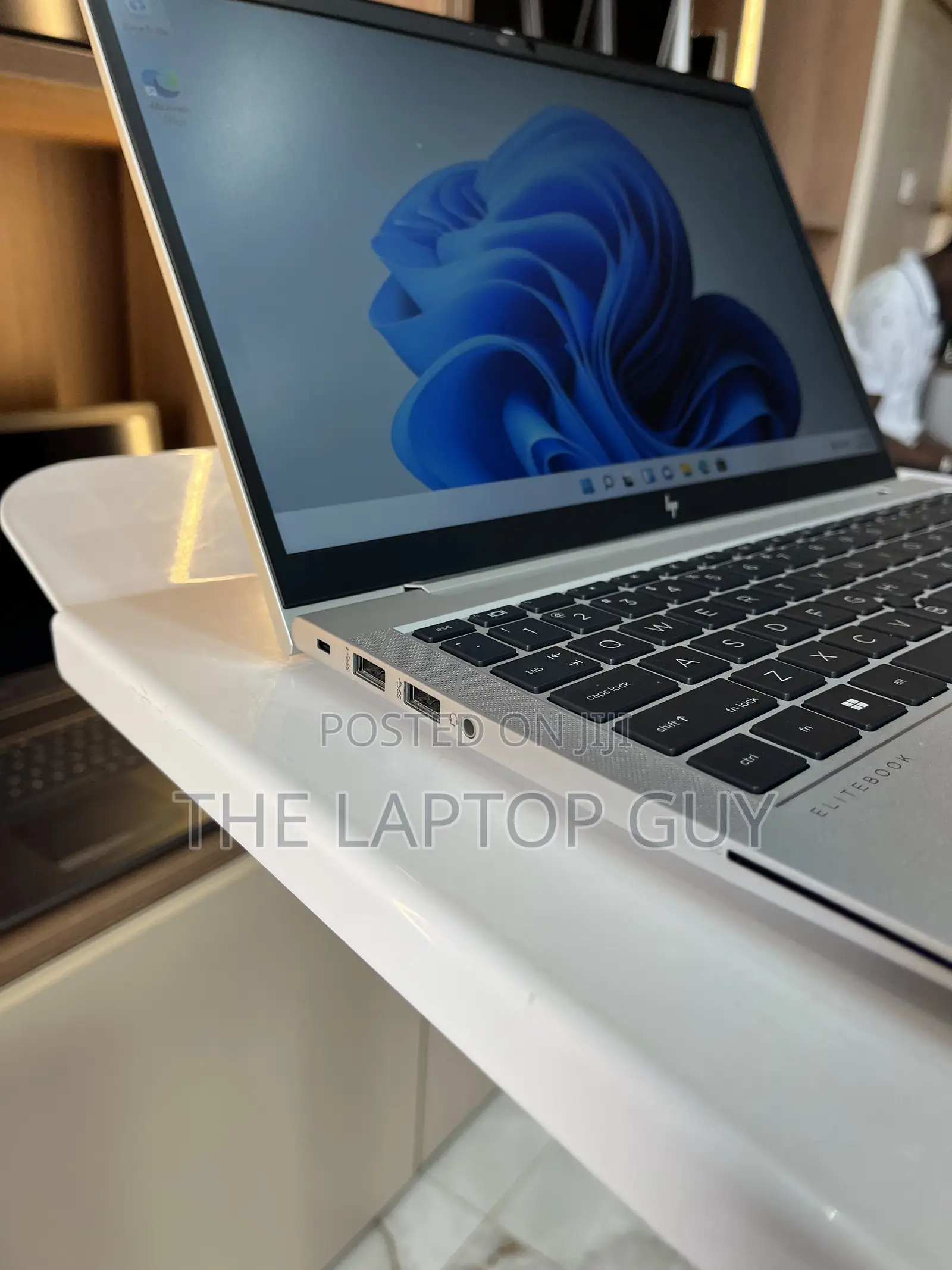 Laptop HP EliteBook 840 G8 16GB Intel Core i7 SSD 256GB