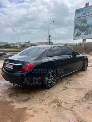 Mercedes-Benz C300 2021 Black