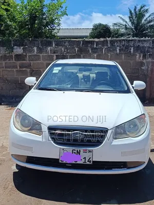 Hyundai Elantra 2010 White