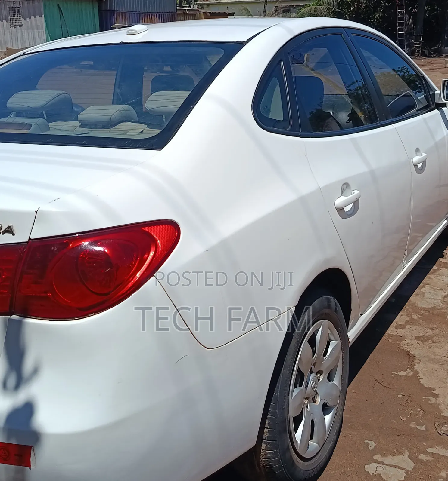 Hyundai Elantra 2010 White