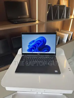 Laptop Dell Latitude 7390 2-in-1 16GB Intel Core i7 SSD 256GB
