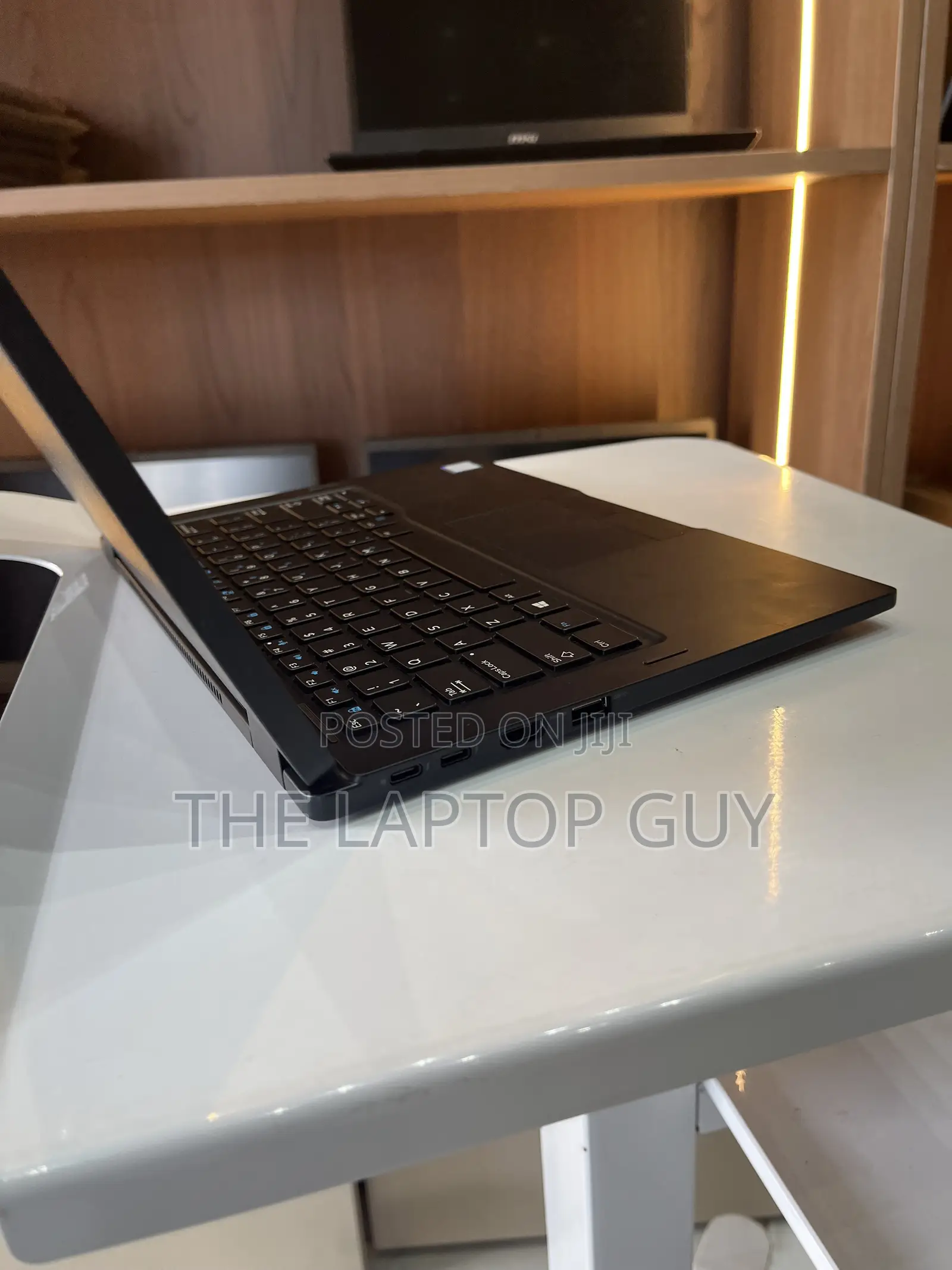 Laptop Dell Latitude 7390 2-in-1 16GB Intel Core i7 SSD 256GB