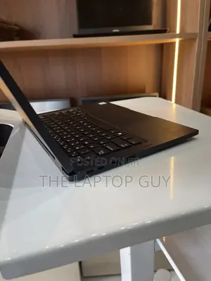 Laptop Dell Latitude 7390 2-in-1 16GB Intel Core i7 SSD 256GB
