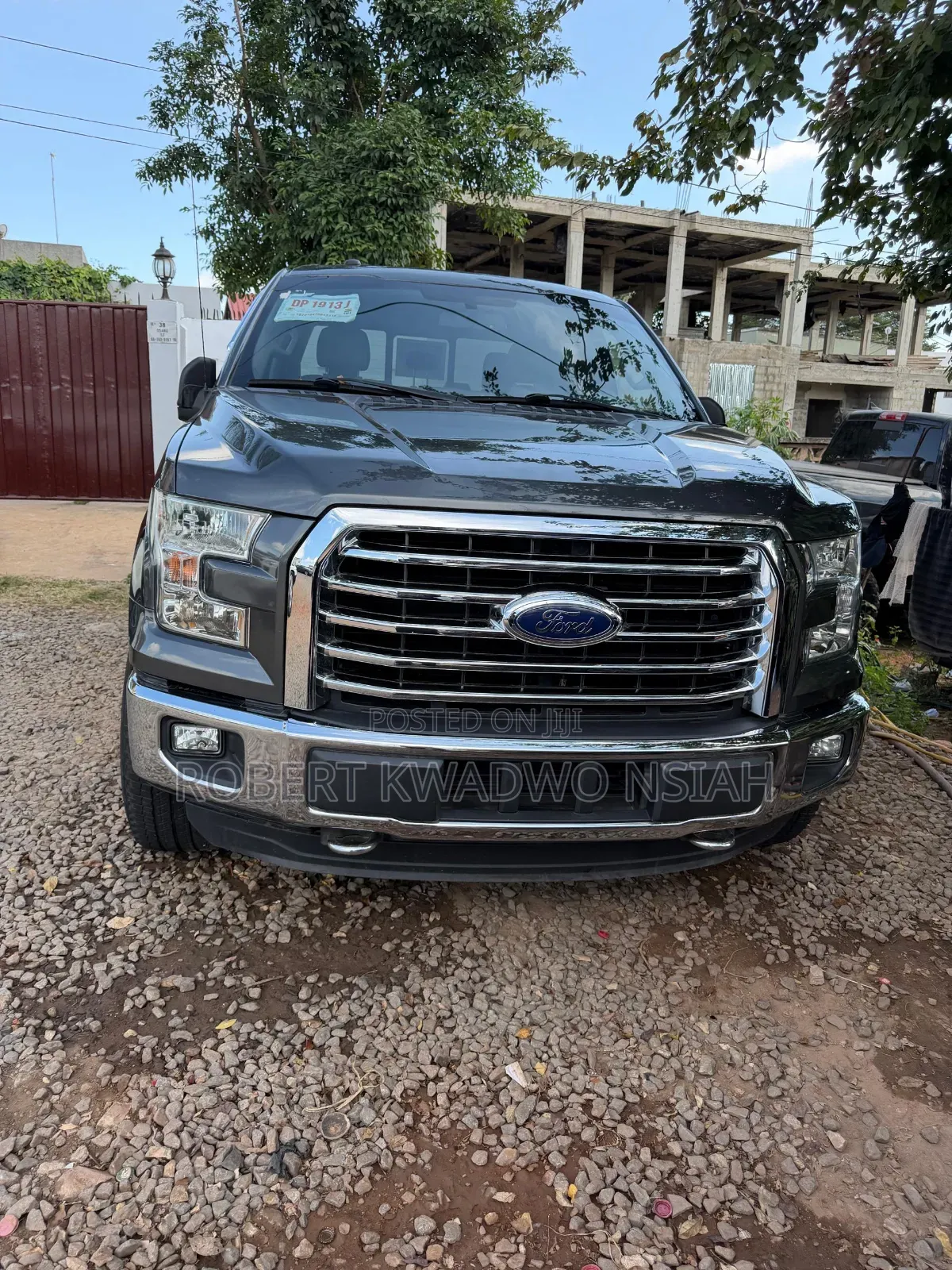 Ford F-150 Lariat 4x2 SuperCrew Cab Styleside 5.5 ft. box 145 in. WB