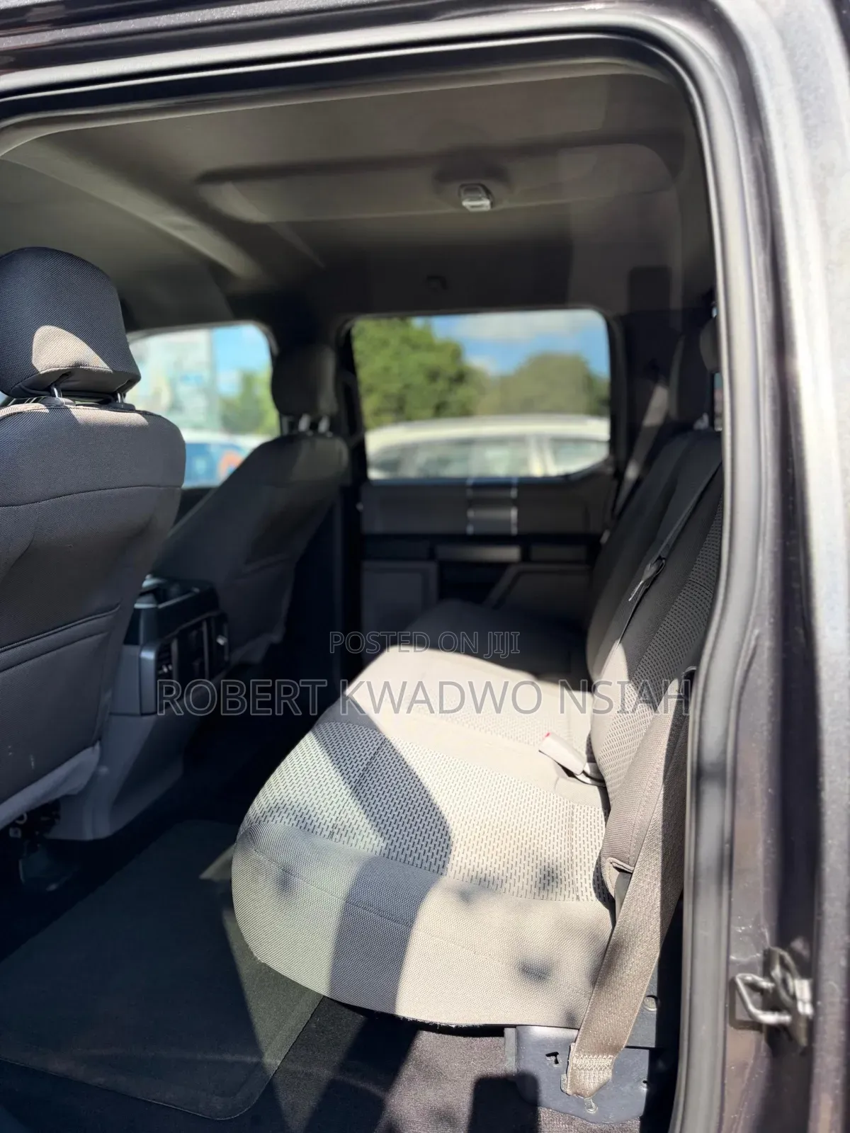Ford F-150 Lariat 4x2 SuperCrew Cab Styleside 5.5 ft. box 145 in. WB