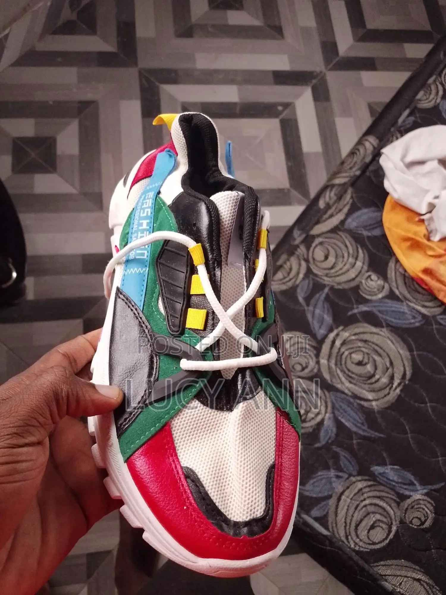 Sakteobard Shoe