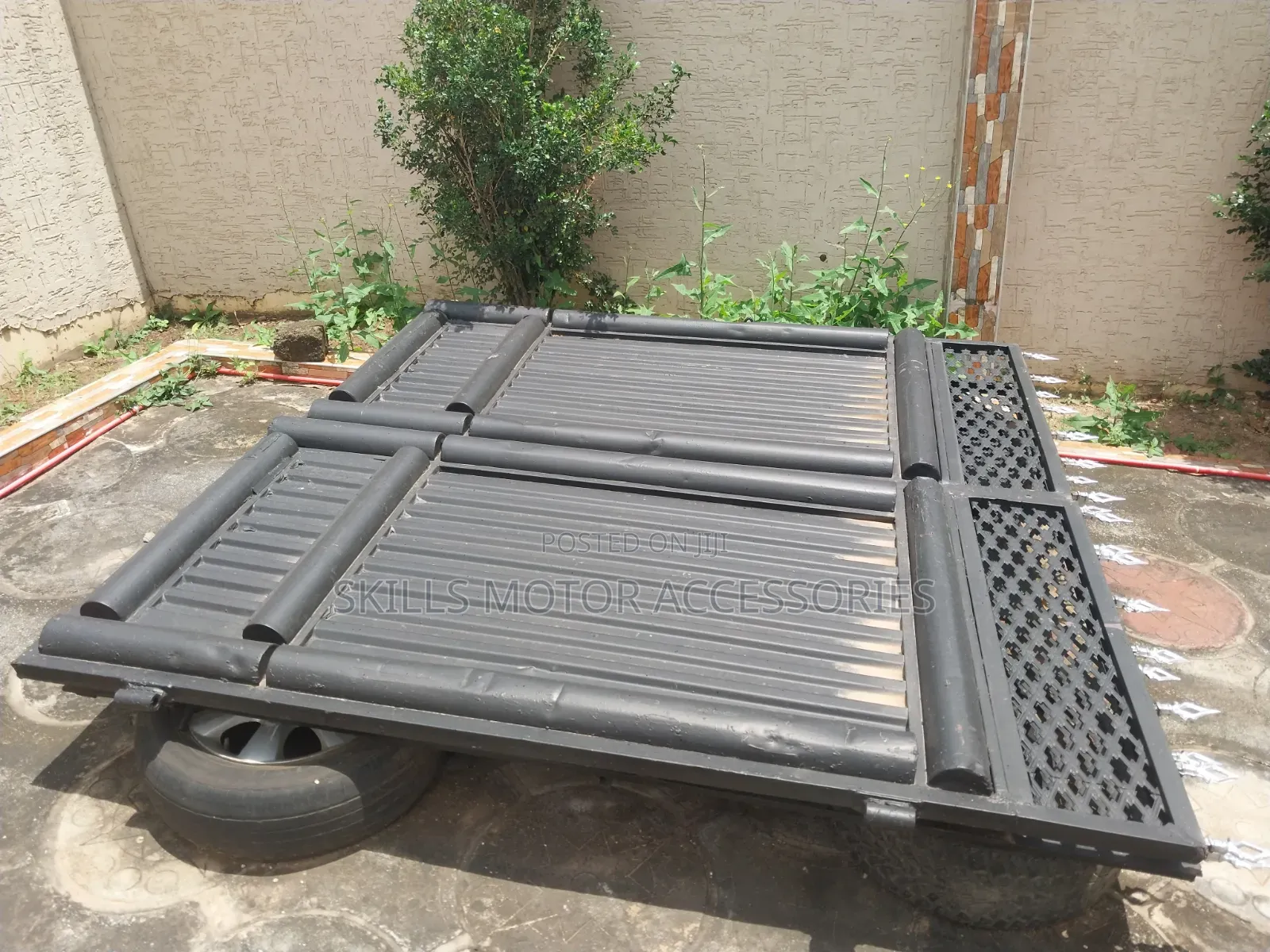 Double Swings Iron Security Gate