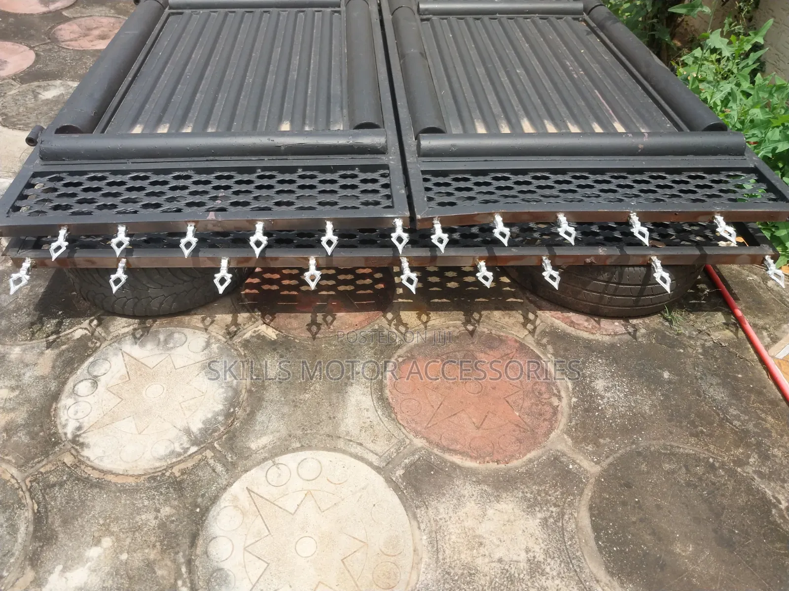 Double Swings Iron Security Gate