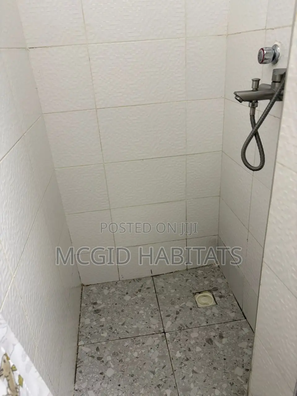 Furnished 1bdrm Apartment in Dansoman for sale