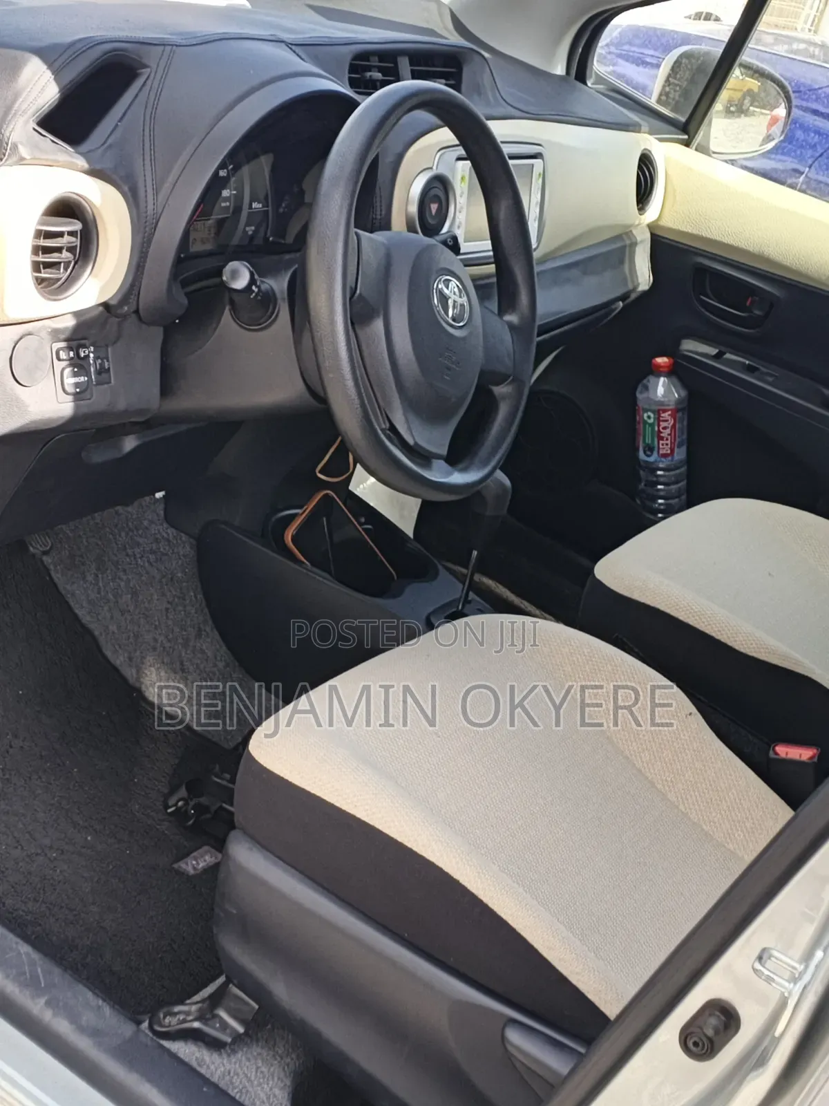 Toyota Vitz 2012 Gray