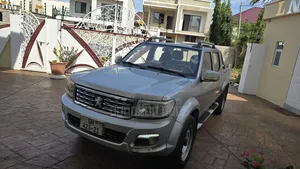 Peugeot Landtrek 1.9 Diesel Double Cab AWD 2021 Gray