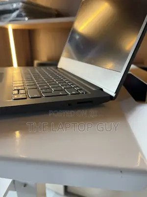 Laptop Lenovo IdeaPad 1 8GB Intel Core i5 SSD 256GB