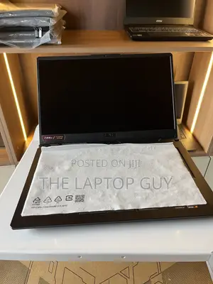New Laptop Asus ROG Zephyrus M16 16GB Intel Core i7 SSD 512GB