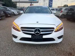 Mercedes-Benz C300 2019 White