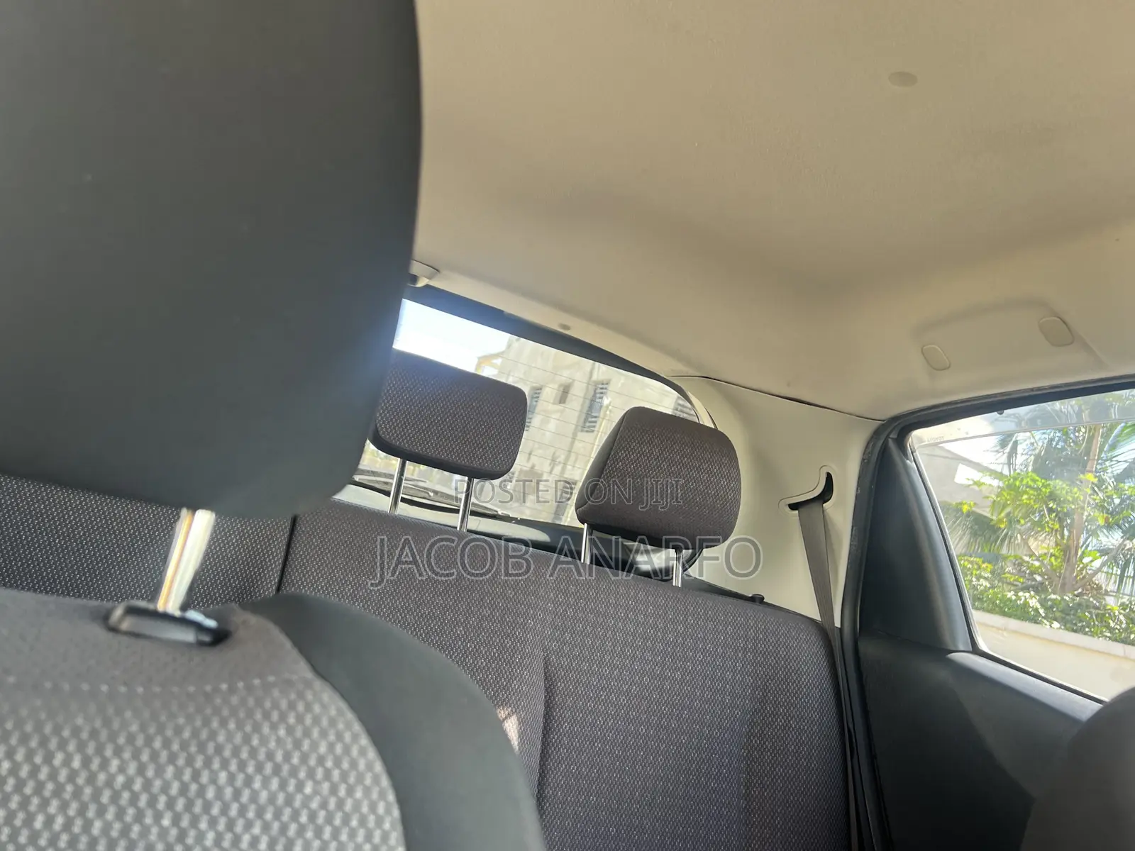 Toyota Vitz 1.3 AWD 3dr 2013 Silver