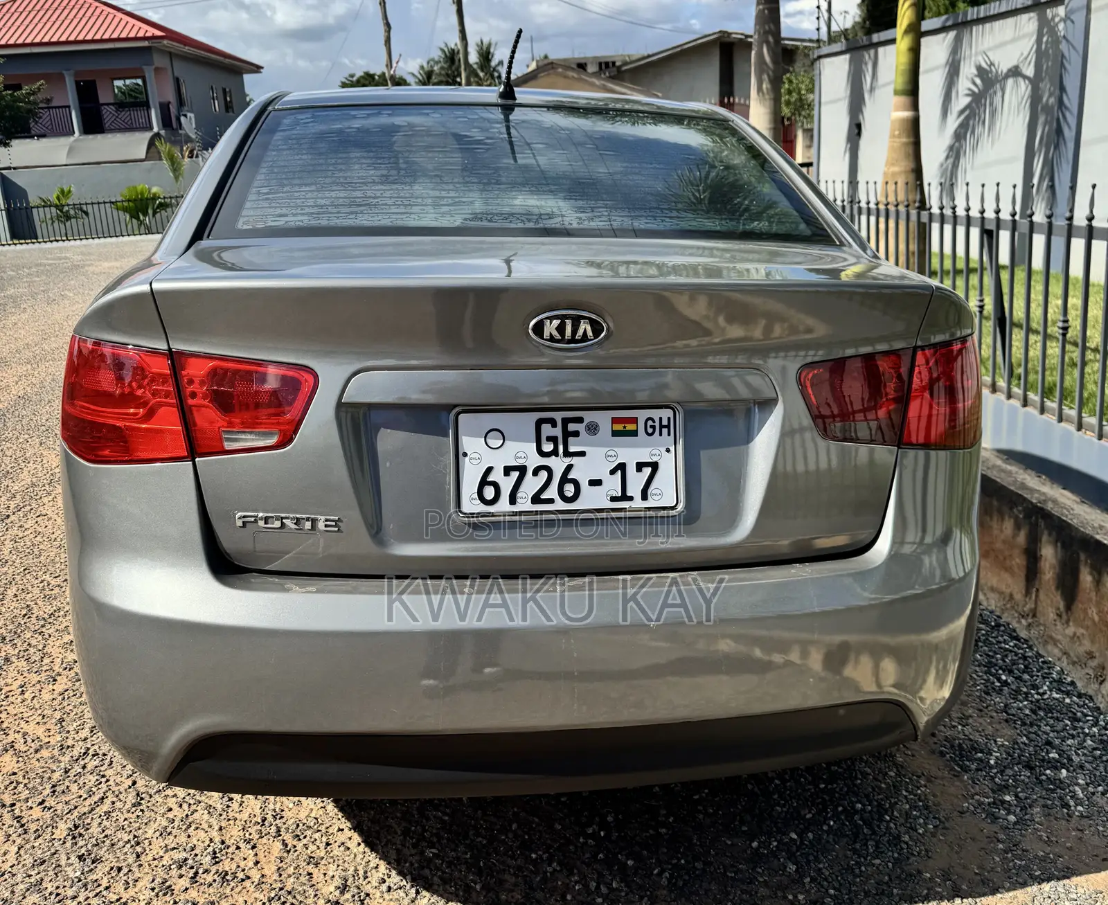 Kia Forte EX 2010 Gray