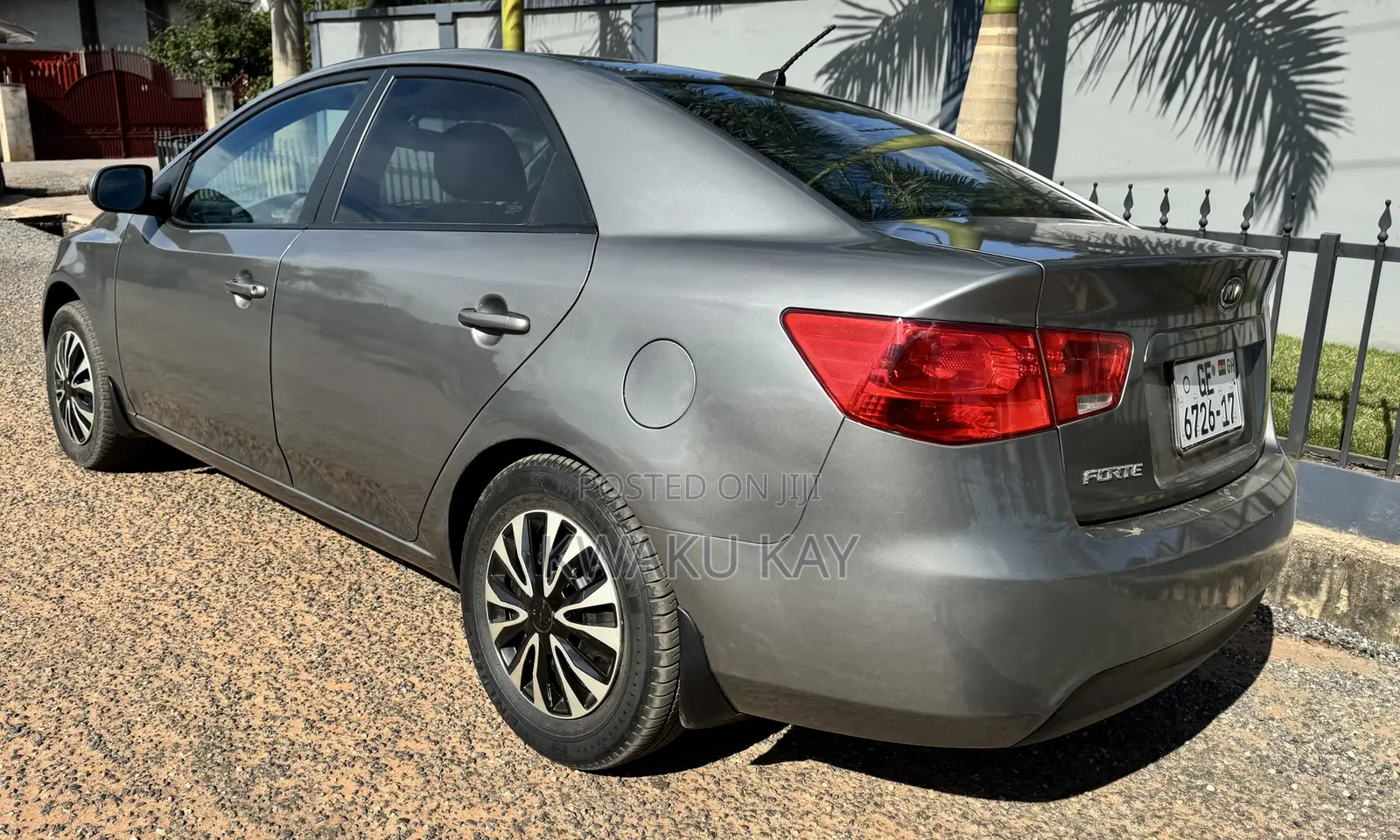 Kia Forte EX 2010 Gray