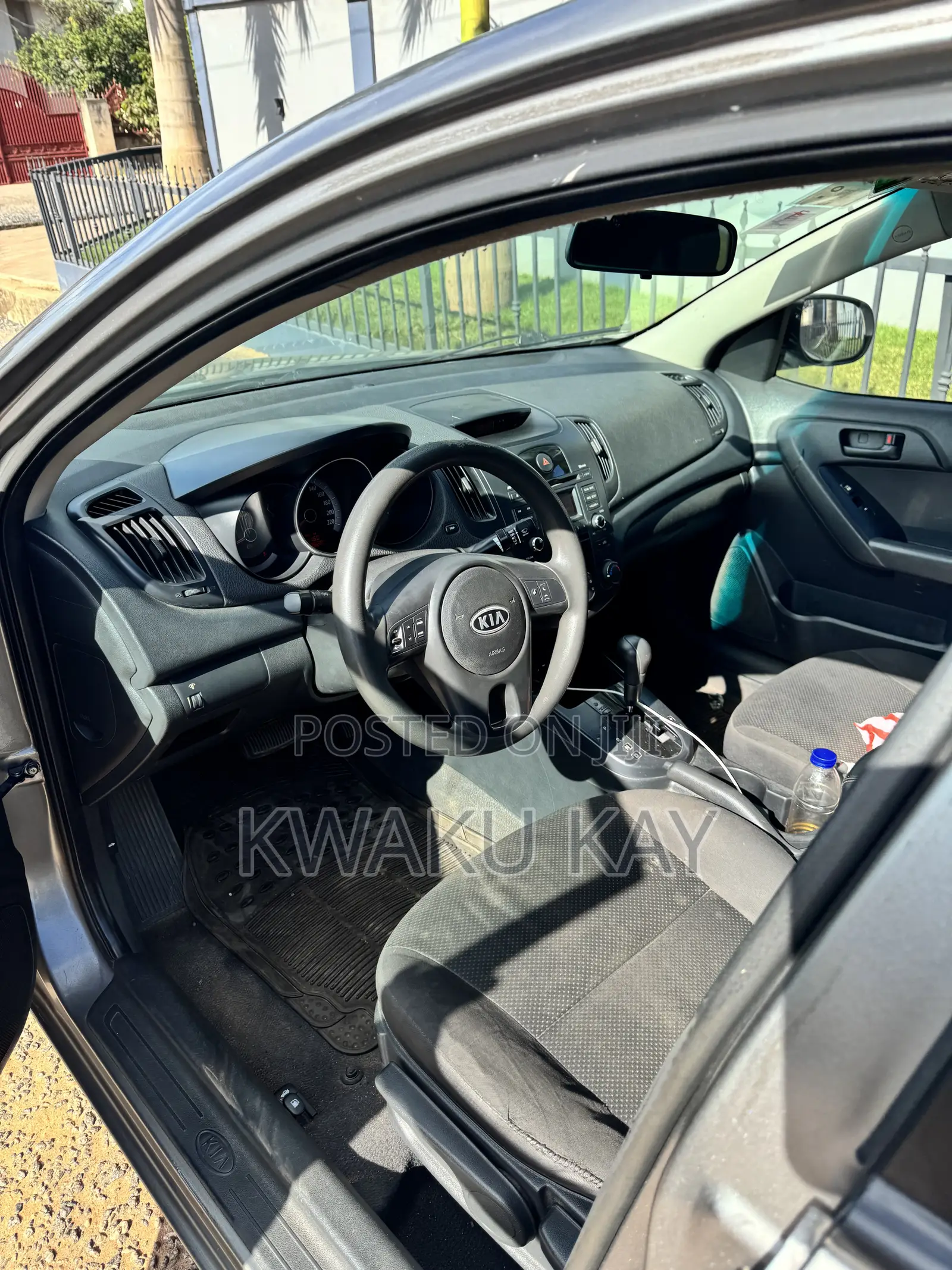 Kia Forte EX 2010 Gray