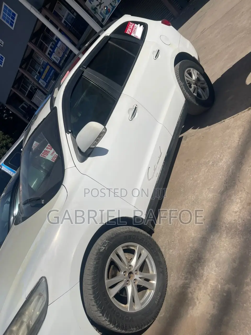 Hyundai Santa Fe 2011 White