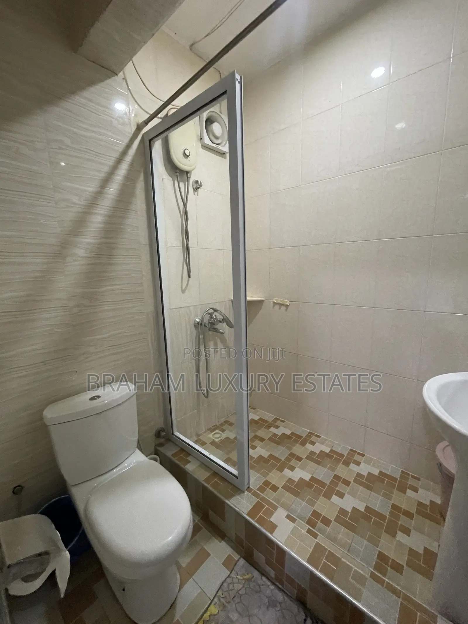 Furnished 2bdrm Apartment in Braham Luxury, Spintex for rent