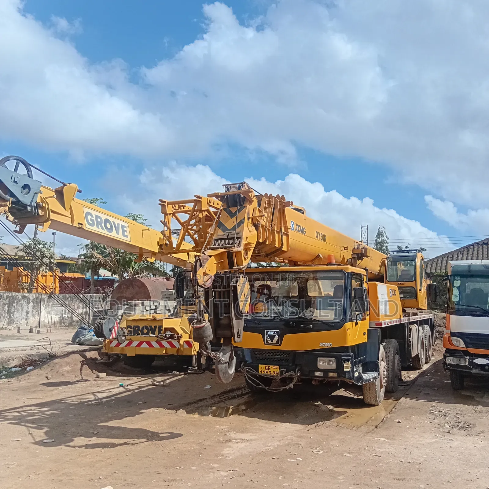 Mobile Crane 30 to 60 Tons for Rent