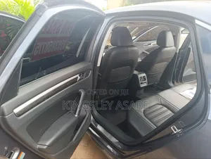 Volkswagen Passat 2.0T S 2018 Black