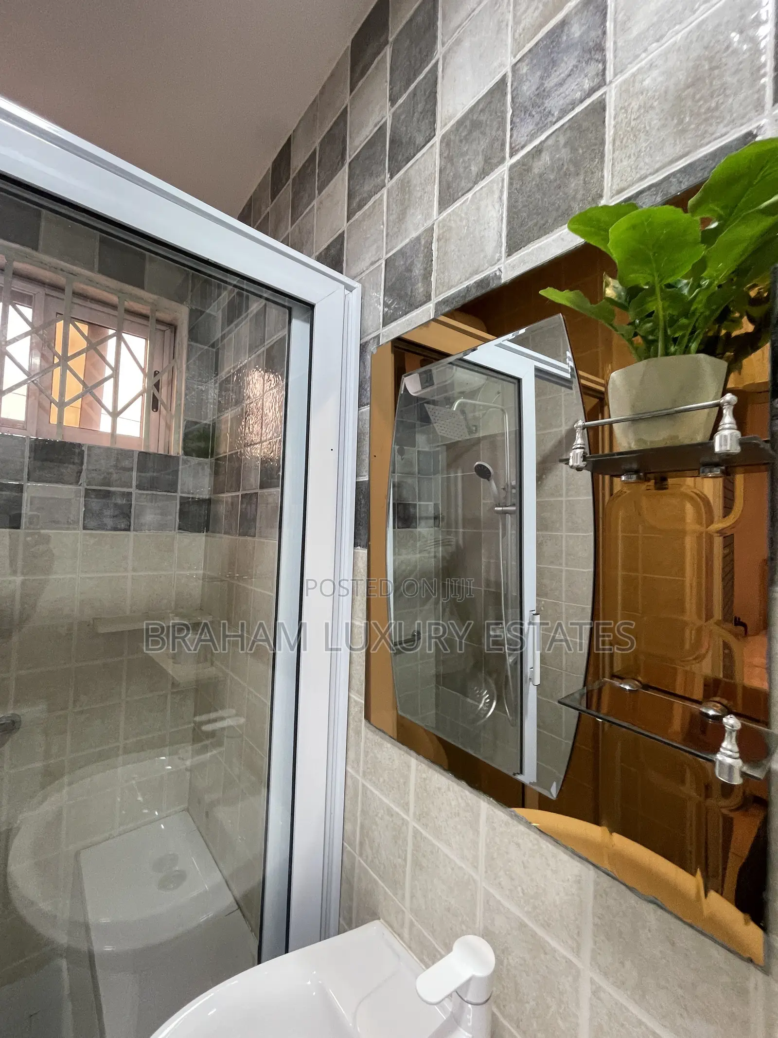 Furnished 2bdrm Apartment in Braham Luxury, Spintex for rent
