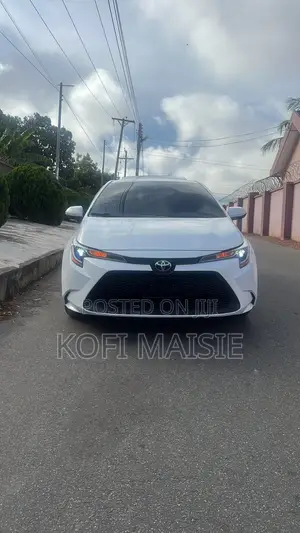 Toyota Corolla XSE 2021 White