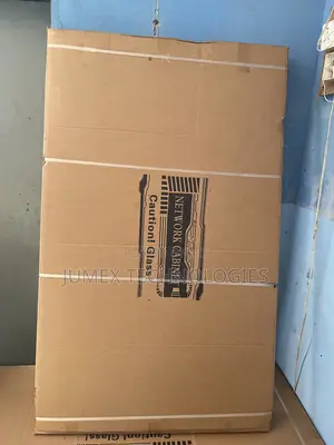 27U Network Cabinet 600x800 With Fan and Extensionboard
