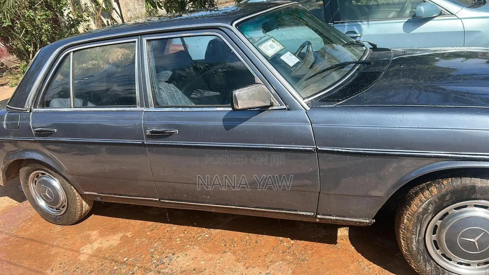 Mercedes-Benz W123 1981 Gray