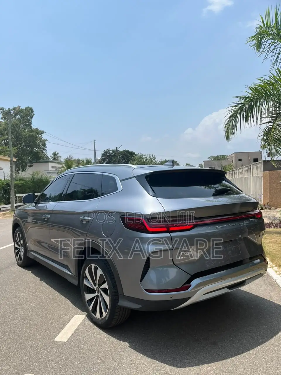 BYD Song Plus DM-i 2024 Silver
