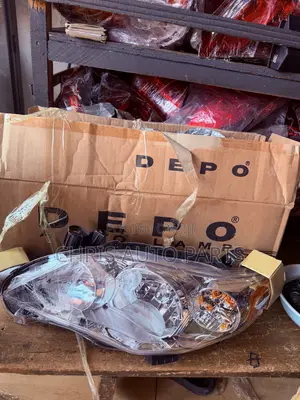 Toyota Corolla 2012 Headlight Depo